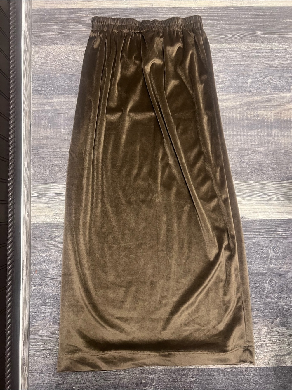 Everyday Velvet Maxi Skirt in Olive